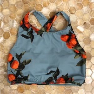 Albion crop top Medium EUC